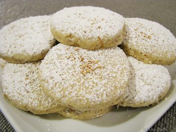 Polvorones are a traditional Spanish dessert