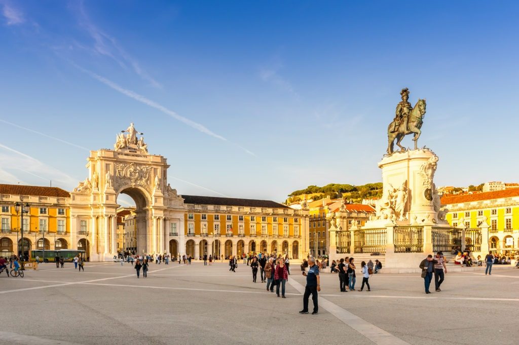 Celebrate your love, anniversary or honeymoon with a trip to Lisbon from Seville