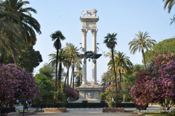 Visit Murillo gardens on honeymoon in Seville