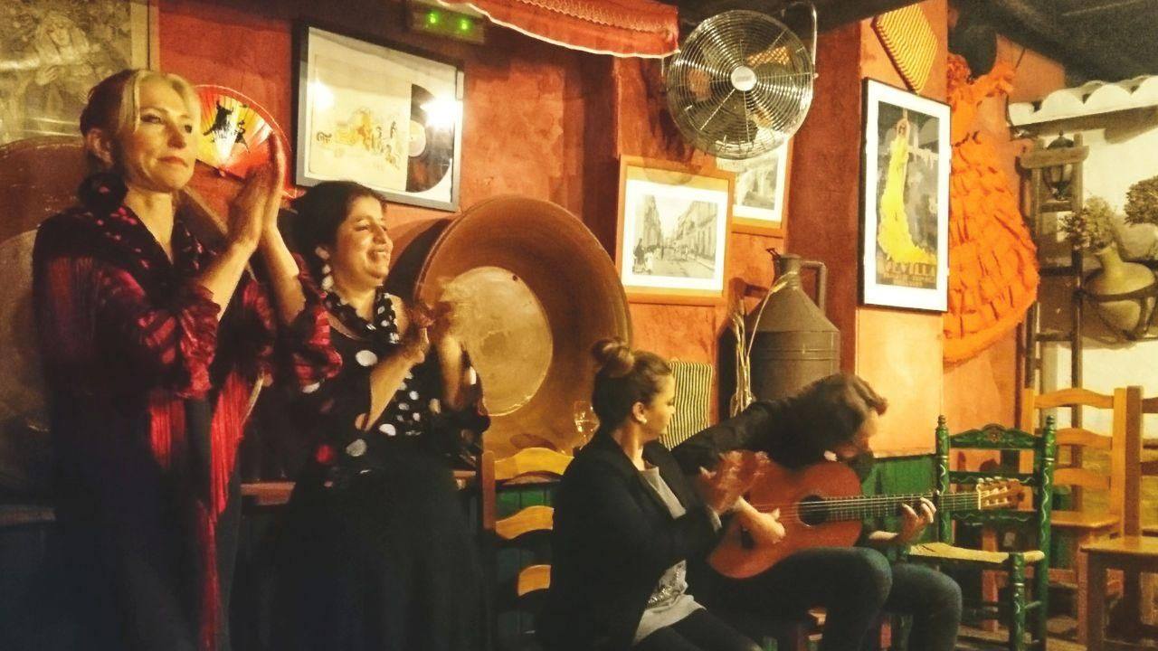 Live music authentic tablao in Seville