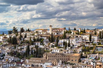 How to visit Granada on a walking tour
