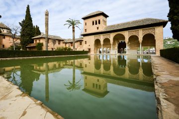 How to enter the generalife with skip the line ticket and tour
