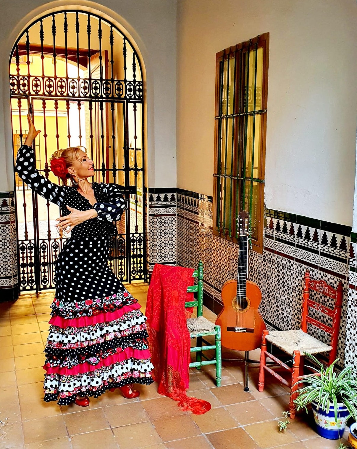 Slecht Opmerkelijk St Online Gypsy Flamenco Party & Flamenco Dance Lesson in Seville!