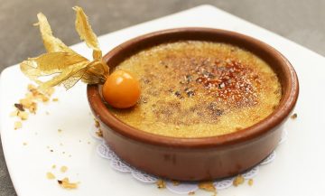 Crema catalana best Spanish dessert