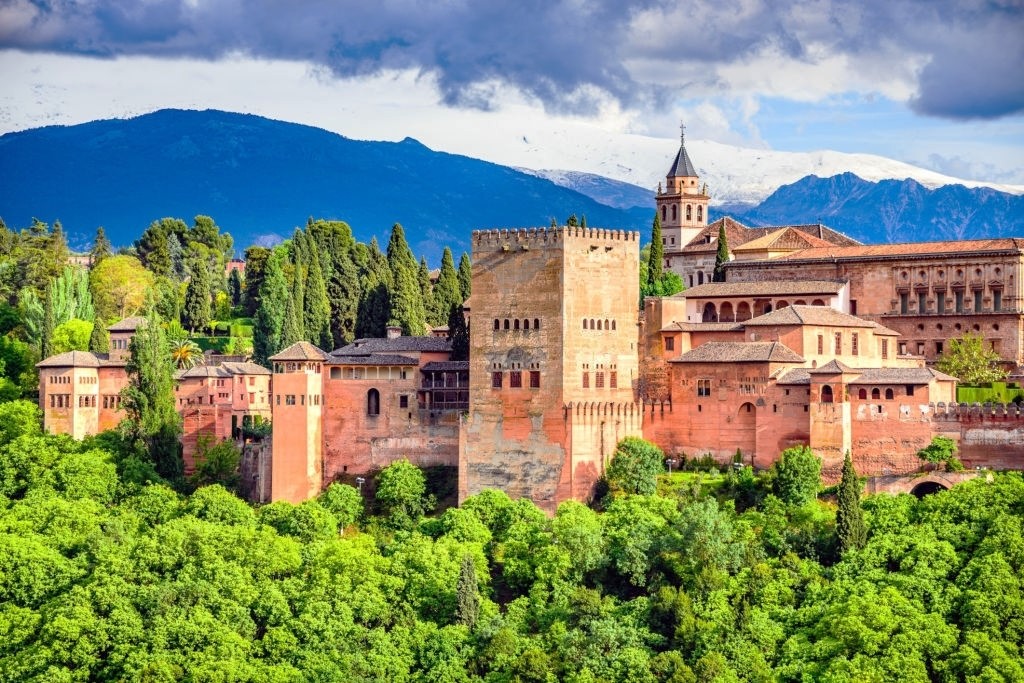 Alhambra of Granada. Information about the monument