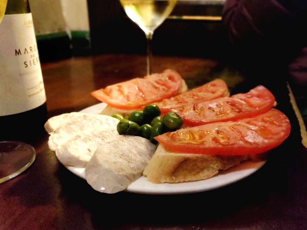 The Best Places to Eat Tapas in Granada, Spain