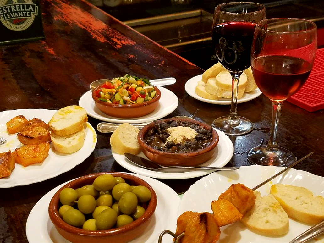 Where to find the best tapas in Granada Spain