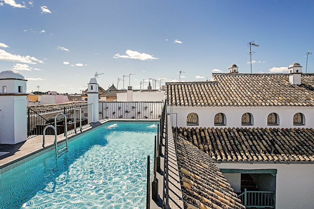Four-star hotels in Seville old town