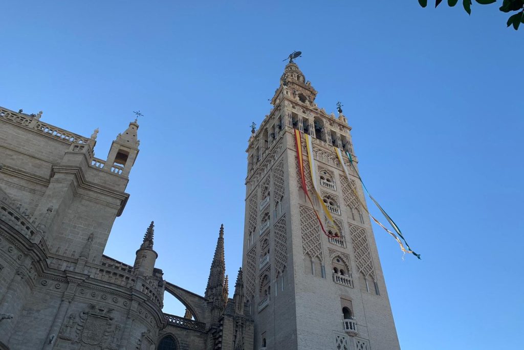 Incredible views of the Cathedral and Giralda of Seville