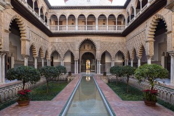 How to go to Seville from Malaga