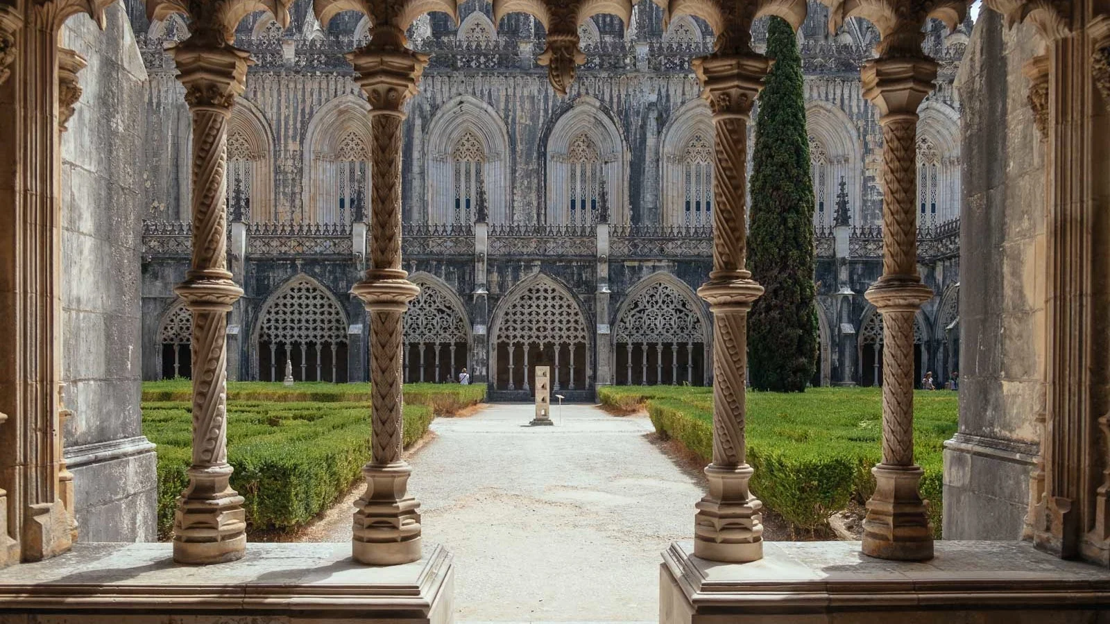 Top 8 monuments you can't miss in Portugal